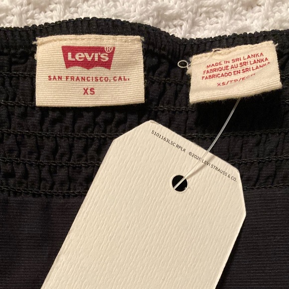 Black Levi’s Puff Sleeve Top - Picture 3 of 4
